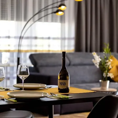 Apartment Luxury And Harmonic With Chill Terrace! Debrecen